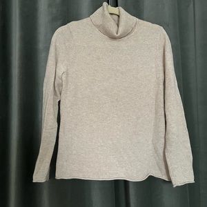 14th & Union oatmeal cashmere turtleneck sweater size M